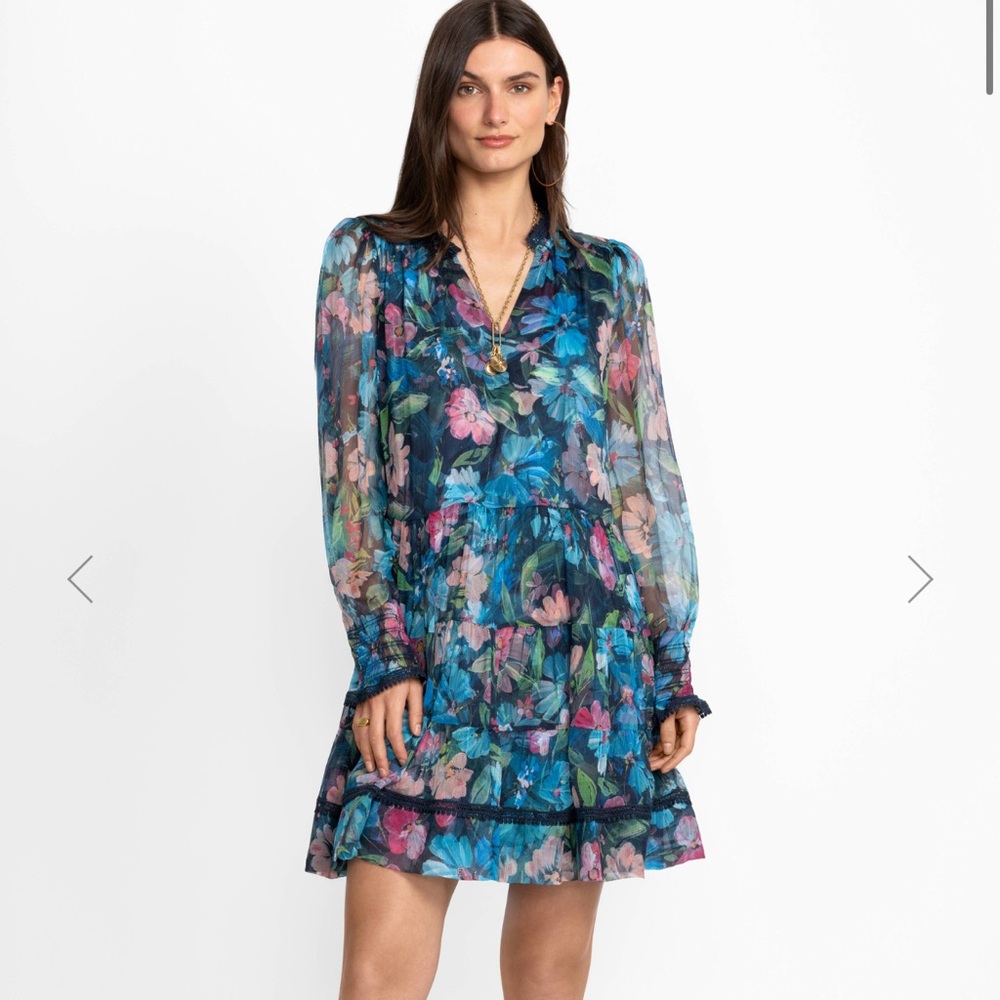 NWT Johnny Was Floral Silk Dress

MARYAH TIERED MINI DRESS